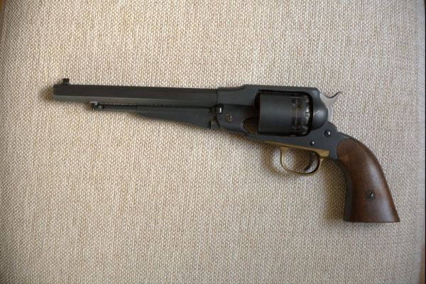 PEDERSOLI REMINGTON TARGET MUSTARUUTI REVOLVERI
